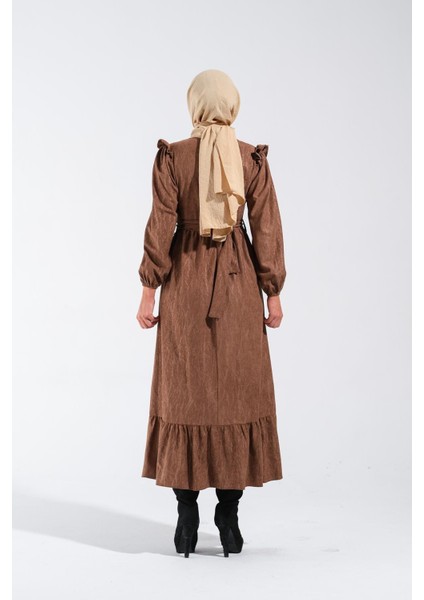 2254_KADIN Nubuk Yakma Desenli Omuz Fırfır ve Kemer Tokası Detaylı Bisiklet Yaka Uzun Kloş Elbise