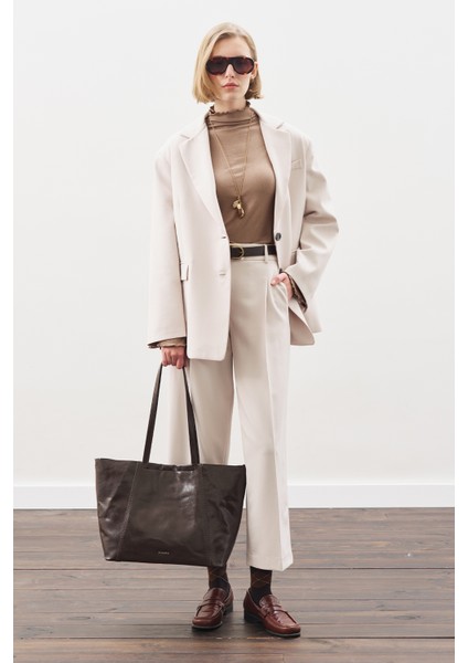 Pile Detaylı Düz Kesim Pantolon Bej