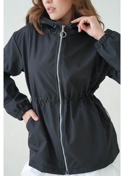İçi Astarlı Su Geçirmez Kapüşonlu Fermuarlı Sık Dokuma Kadın Trençkot indirimleri