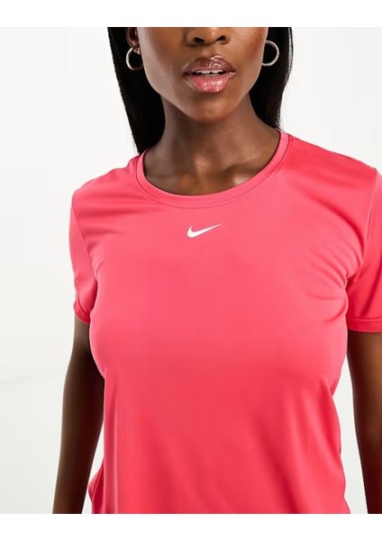 One Dri Fit Short-Sleeve Top Kadın Tişört modelleri