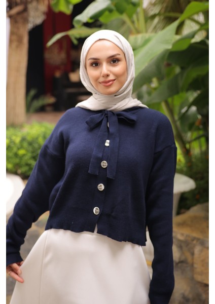 Lacivert Yaka Bağlamalı Düğmeli Triko Hırka fiyatları