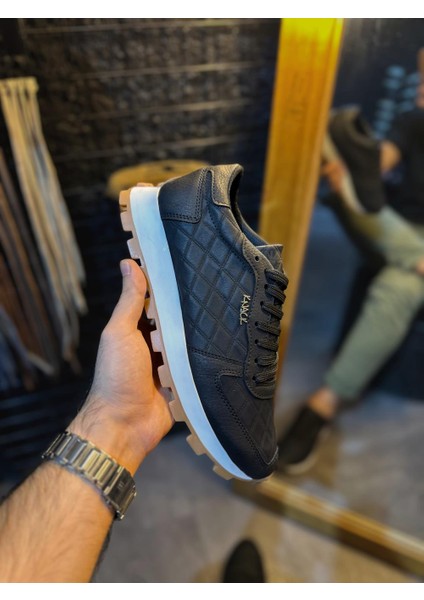 Günlük Ayakkabı 002 Kapitone Siyah fiyatları