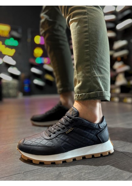 Günlük Ayakkabı 002 Kapitone Siyah fırsatları