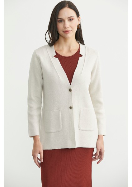 Düğmeli Cep Detaylı Yünlü Triko Ceket - Açık Bej