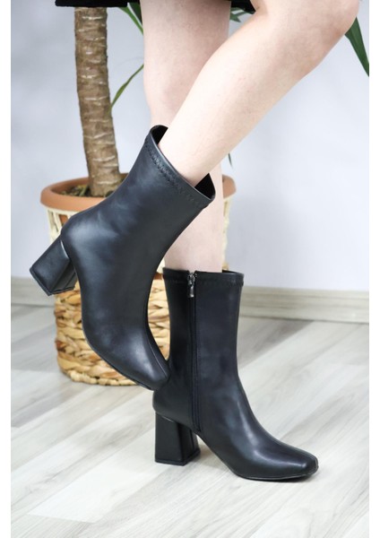 Kadın Siyah Cilt Lumos Küt Burun Topuklu Fermuarlı Bot Siyah Cilt fırsatları