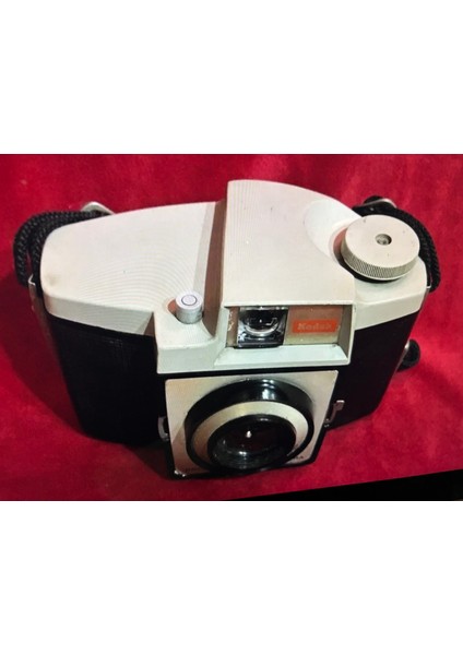 Kodak Brownie Cresta 3 Fotoğraf Maknesi - Çalışır Durumda
