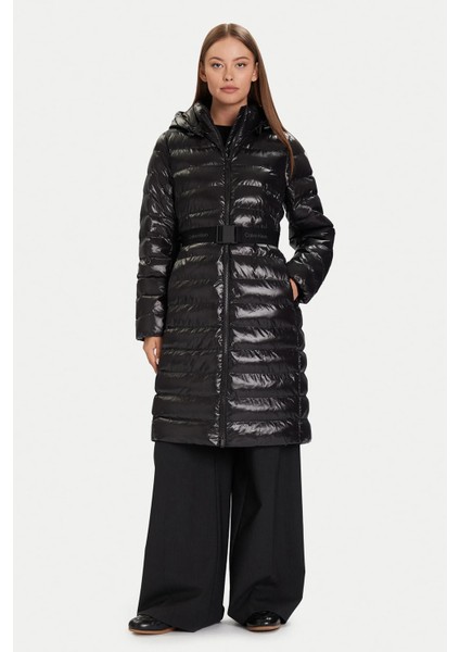 Kadın Kapüşonlu Kemerli Hafif Uzun Şişme Kaban - Siyah modelleri