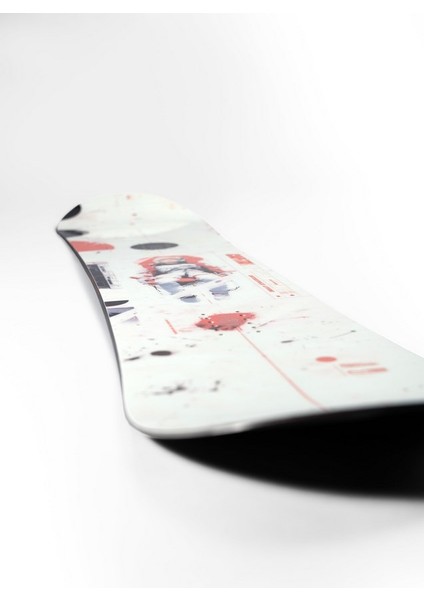 Outerspave Living 2026 fırsatları