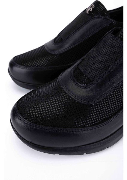 Kadın Hakiki Deri Siyah Casual Ayakkabı 599 4024 Bn Ayk SK25-26 Sıyah Derı Bsk modelleri