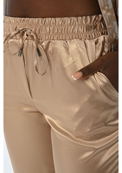 Kadın Beli Lastikli Rahat Kalıp Altın Renk Kumaş Pantolon fiyatları