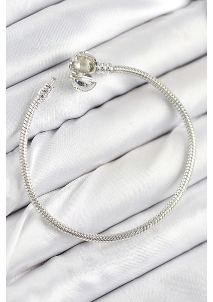 Pirinç Charm Topcuk Model Gümüş Renk Kadın Bileklik fiyatları