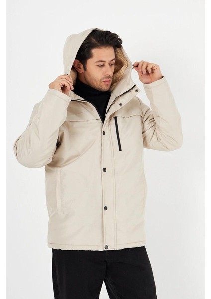 İçi Kürklü Su ve Rüzgar Geçirmez Cepli Kapüşonlu Erkek Mont fırsatları