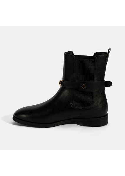Kadın Siyah Metal Toka Aksesuarlı Bot fırsatları