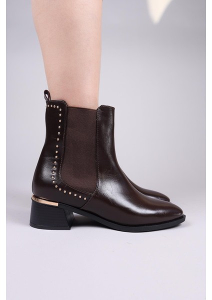 Bruce Trok ve Lastik Detaylı Topuklu Bot Kahverengi