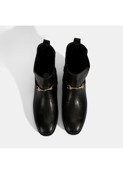 Kadın Siyah Metal Toka Aksesuarlı Bot