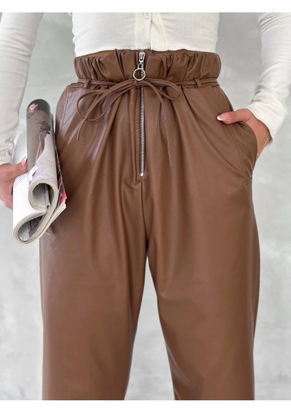 Kendinden İnce Kemerli Deri Pantolon Kahve fiyatları