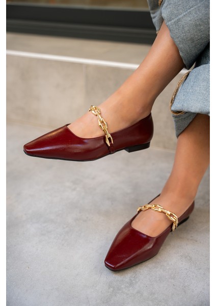 Dennis Bordo Zincir Detaylı Düz Babet modelleri