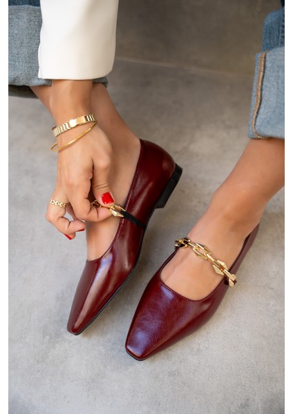 Dennis Bordo Zincir Detaylı Düz Babet fırsatları