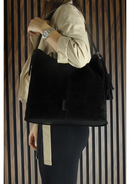 Siyah Hakiki Dana Süet Püsküllü Manyetik Kapaklı Büyük Boy Günlük Omuz Çantası ve El Çantası modelleri