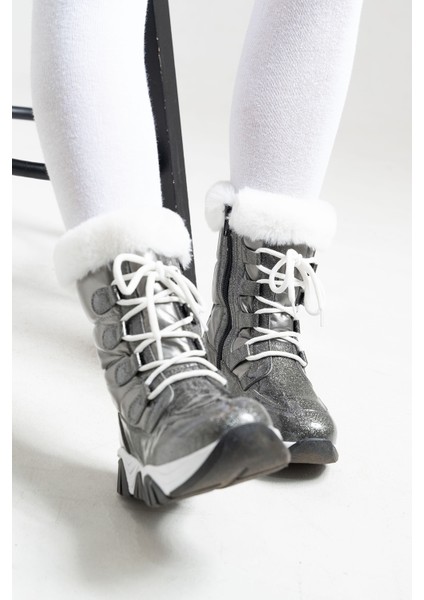 Kız Çocuk Platin Simli Rugan Deri Suya Dayanıklı Günlük Bot