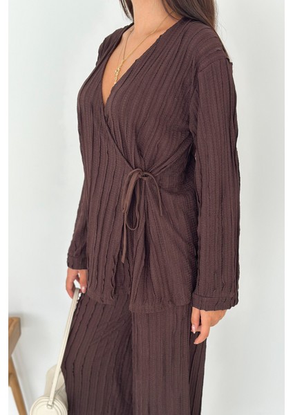 Kadın Kahverengi Bağlamalı Takım – Sofistike & Yapılandırılmış Stil indirimleri