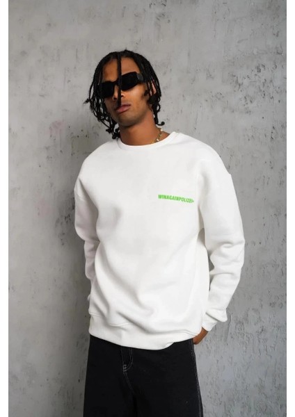 Erkek Oversize Sweatshirt – Beyaz Renk | Ön ve Sırt Baskılı, Üç Iplik Içi Pamuklu Kumaş, Rahat Kalıp, Ribanalı Kışlık Sweat | Winagain Polizei Serisi - Beyaz fiyatları