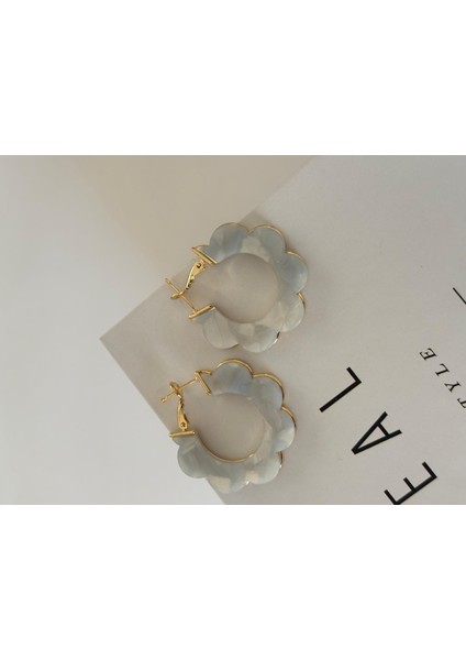 Mint Yeşili Sedef Çiçek Model Halka Gold Çelik Küpe