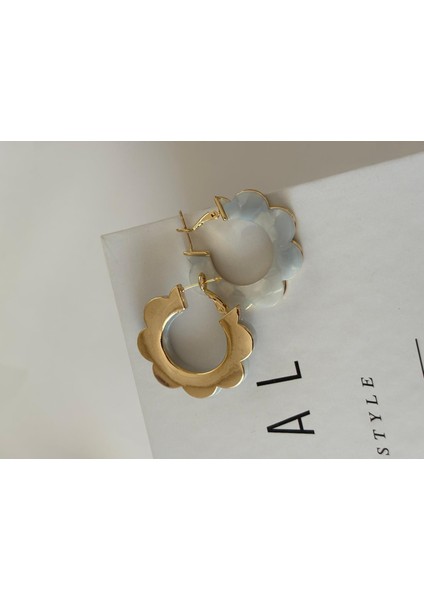 Mint Yeşili Sedef Çiçek Model Halka Gold Çelik Küpe