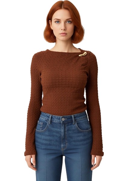 Kadın Uzun Kollu Fitted Dokulu Örme Üst Asimetrik Yaka Detaylı Kaliteli Şık Rahat Modern Zarif fiyatları