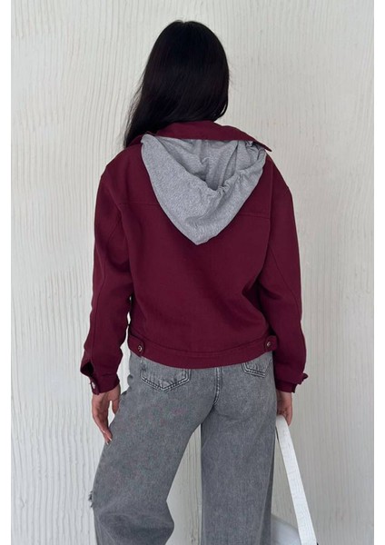 Kadın Kapüşonlu Düğmeli Gabardin Ceket – Sportif & Şehirli Stil fiyatları
