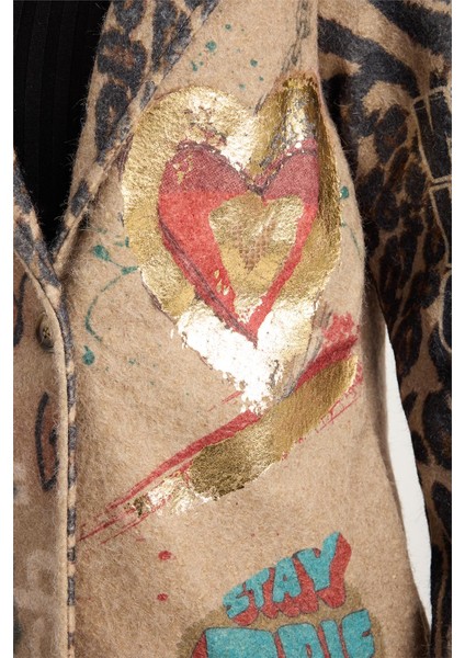 Gül+Kalpli Yazılı Kaşe Kaban fırsatları