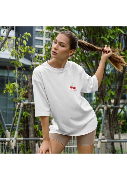 Cherry Mood Oversize Tişört - Beyaz modelleri