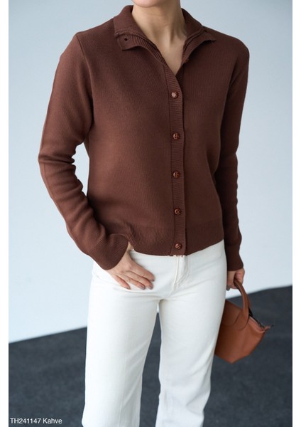 Kadın Dik Yaka Düğmeli Basıc Kışlık Hırka