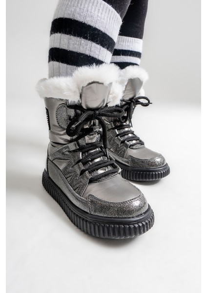 Kız Çocuk Platin Simli Rugan Deri Suya Dayanıklı Günlük Bot