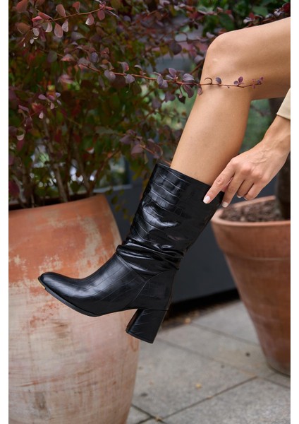 Siyah Kroko Kadın Büzgü Detaylı Topuklu Kadın Çizme modelleri