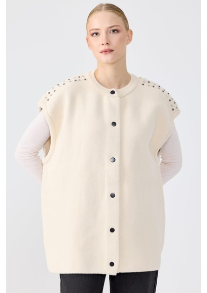 22018 Omzu Taş Işlemeli Triko Yelek modelleri