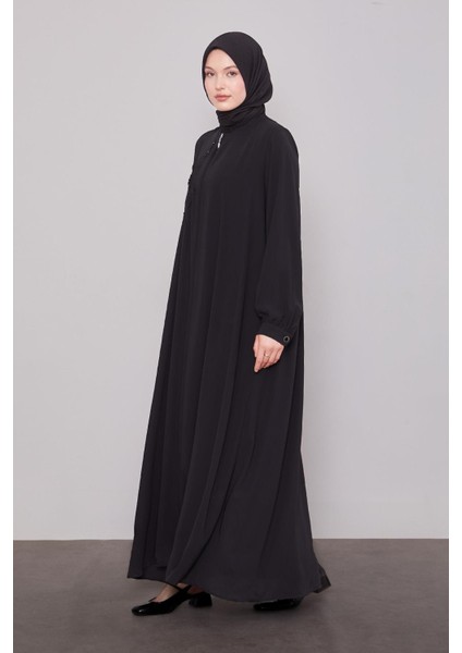 520561 Geniş Kesim Sıfır Yaka Sağ Kısmı Nakış Işlemeli Ferace #05-25# fiyatları