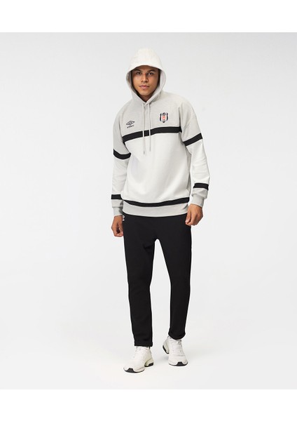 Umbro Beşiktaş Kapüşonlu Sweatshirt 25/26 U204 fırsatları