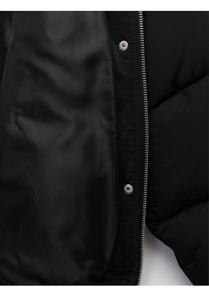 Fermuarlı Cep Detaylı Uzun Kollu Geniş Yaka Anorak Şişme Mont