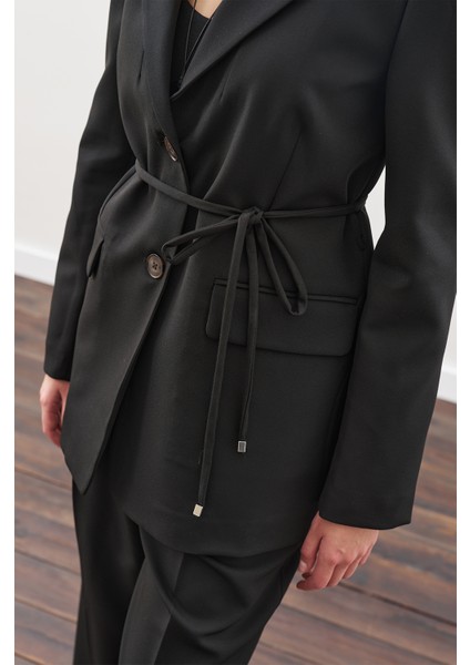 Kuşaklı Tek Düğmeli Blazer Ceket Siyah indirimleri