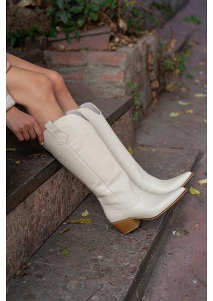 Arrow Ekru Renkli Hakiki Deri Kadın Western Topuklu Çizme