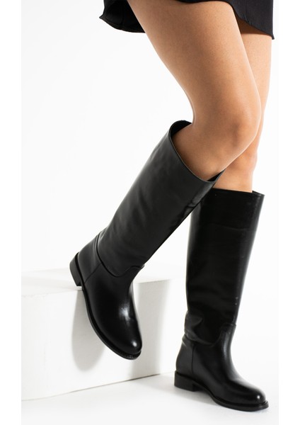 Beatrix Siyah Renkli Hakiki Deri Kısa Topuklu Kadın Çizme fiyatları