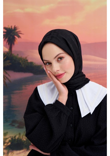 Çiçek Desen Jakar Italyan Ipekli Şal Siyah