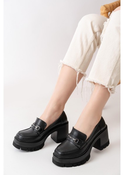 Kadın Cilt Tokalı 8 cm Yüksek Topuklu Leofer Siyah modelleri