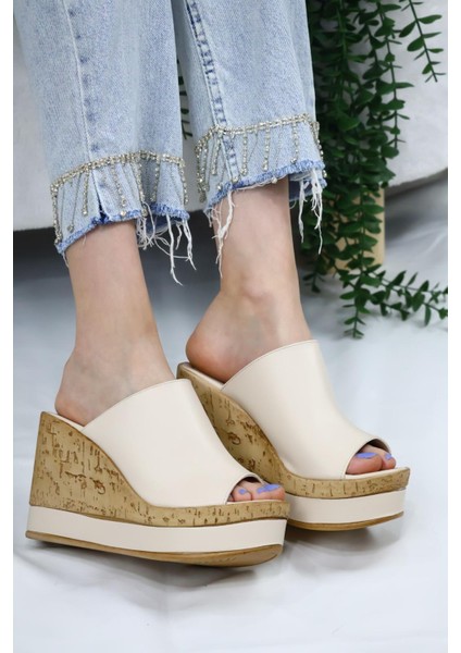Kadın Dolgulu Mantar Taban Şerit Sargılı 10 cm Topuklu Terlik Bej fiyatları