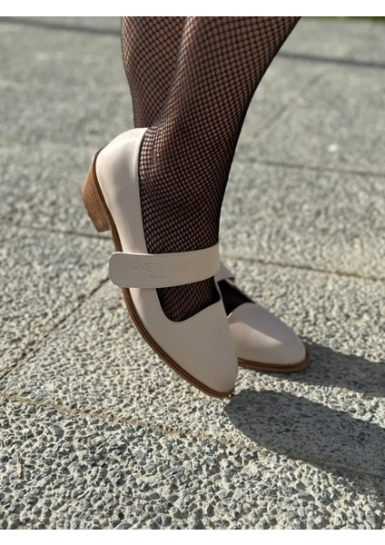 Alvesta Büyük Numara Ahşap Ökçeli Bantlı Kadın Ayakkabı Şık ve Rahat Stil indirimleri