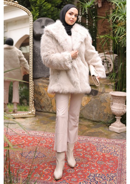 Taş Kemerli Astarlı Kürk Kaban