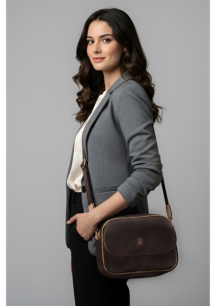 Astarlı Askılı 3 Bölmeli El ve Omuz Çantası 111003