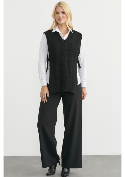 Yanları Bağlama Detaylı Yünlü Triko Süveter - Siyah