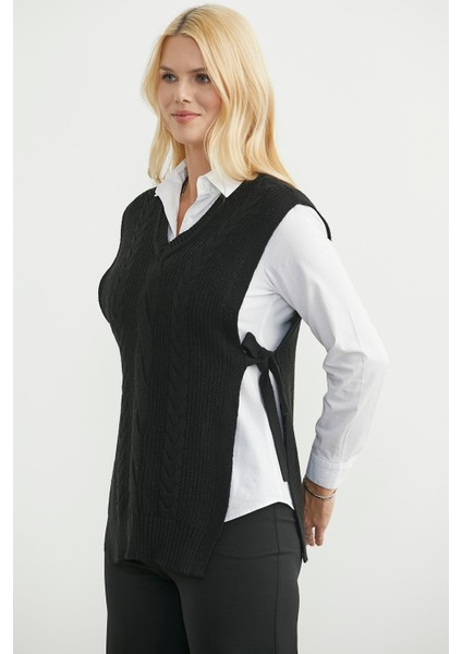 Yanları Bağlama Detaylı Yünlü Triko Süveter - Siyah fırsatları